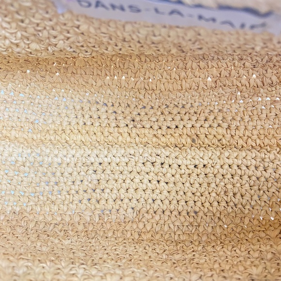 Dans-la-main Tan Woven Women's Bag - Picture 10 of 11